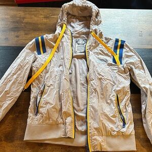 Rongxing Gray Hooded Jacket with Yellow and Blue Accents